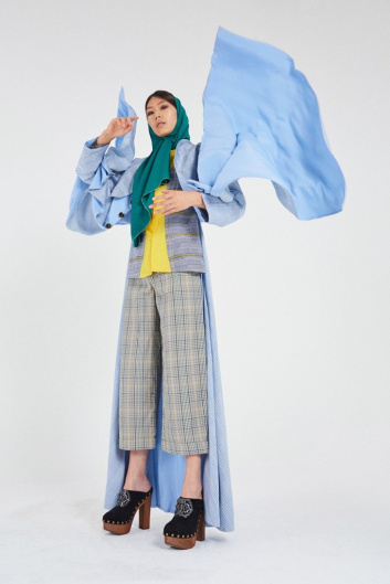Fotoservizio/SS 2022/WOMEN/SFILATA/WE ARE MADE IN ITALY (BLACK LIVES MATTER IN ITALIAN FASHION - COLLECTIVE)/DP2/22