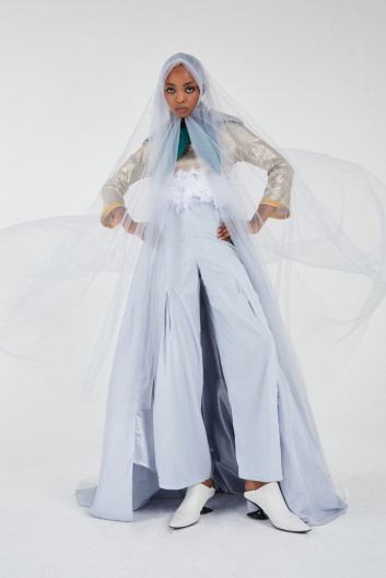 Fotoservizio/SS 2022/WOMEN/SFILATA/WE ARE MADE IN ITALY (BLACK LIVES MATTER IN ITALIAN FASHION - COLLECTIVE)/DP2/26