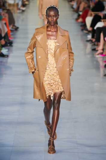 Fotoservizio/SS 2022/WOMEN/SFILATA/MAX MARA/DP2/8