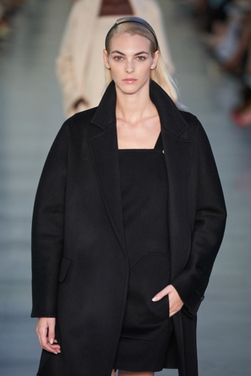 Fotoservizio/SS 2022/WOMEN/SFILATA/MAX MARA/DP2/0