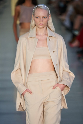 Fotoservizio/SS 2022/WOMEN/SFILATA/MAX MARA/DP2/3