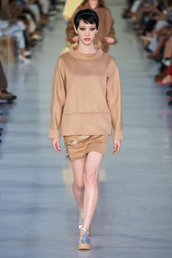 Fotoservizio/SS 2022/WOMEN/SFILATA/MAX MARA/DP2/5