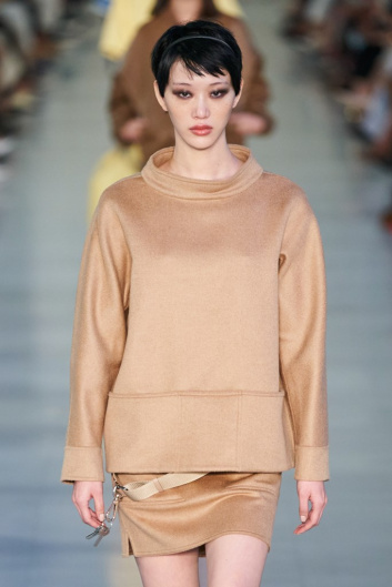 Fotoservizio/SS 2022/WOMEN/SFILATA/MAX MARA/DP2/6