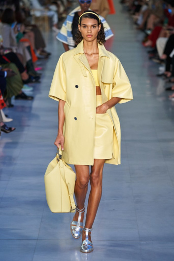 Fotoservizio/SS 2022/WOMEN/SFILATA/MAX MARA/DP2/9