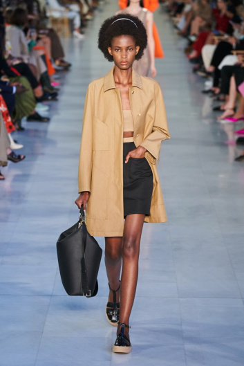 Fotoservizio/SS 2022/WOMEN/SFILATA/MAX MARA/DP2/13