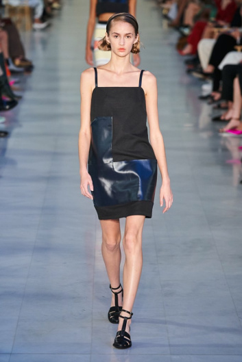 Fotoservizio/SS 2022/WOMEN/SFILATA/MAX MARA/DP2/23