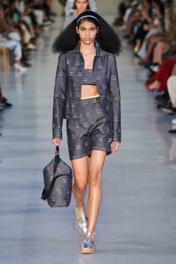 Fotoservizio/SS 2022/WOMEN/SFILATA/MAX MARA/DP2/49