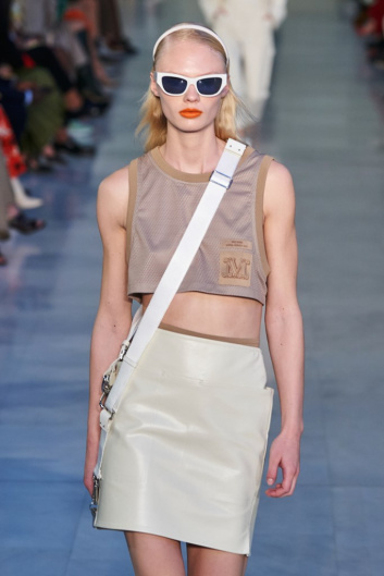 Fotoservizio/SS 2022/WOMEN/SFILATA/MAX MARA/DP2/42