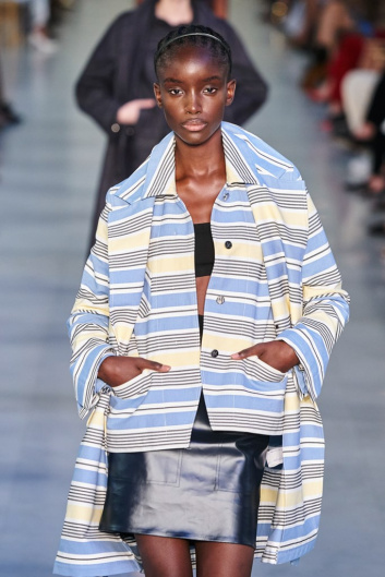 Fotoservizio/SS 2022/WOMEN/SFILATA/MAX MARA/DP2/54