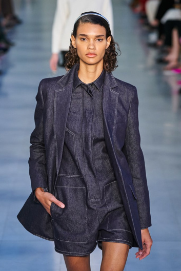 Fotoservizio/SS 2022/WOMEN/SFILATA/MAX MARA/DP2/70