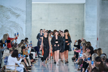 Fotoservizio/SS 2022/WOMEN/SFILATA/MAX MARA/DP2/83