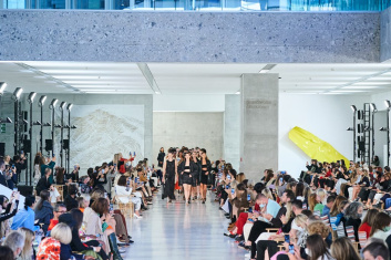 Fotoservizio/SS 2022/WOMEN/SFILATA/MAX MARA/DP2/84