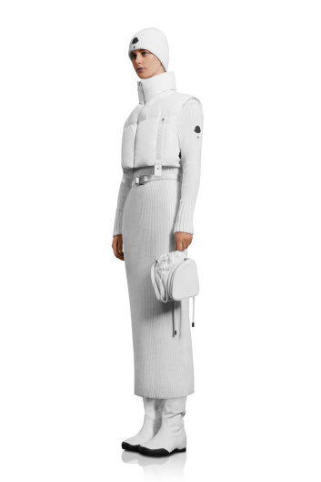 Fotoservizio/SS 2022/WOMEN/SFILATA/MONCLER/DP2/2