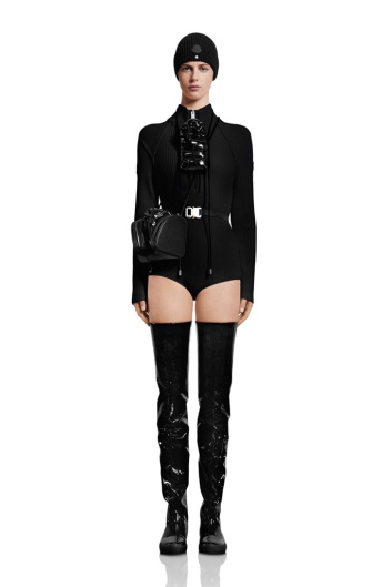 Fotoservizio/SS 2022/WOMEN/SFILATA/MONCLER/DP2/4