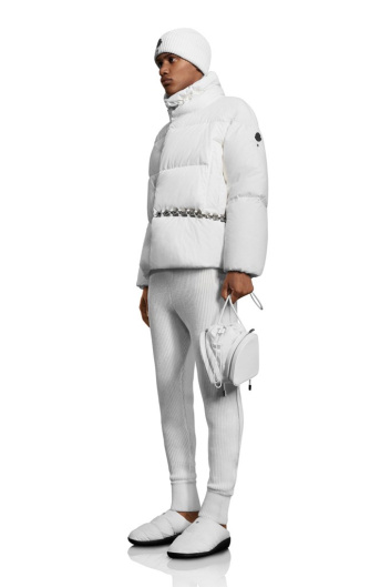 Fotoservizio/SS 2022/WOMEN/SFILATA/MONCLER/DP2/5