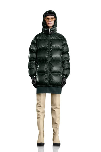 Fotoservizio/SS 2022/WOMEN/SFILATA/MONCLER/DP2/21