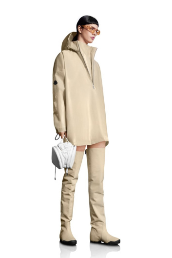 Fotoservizio/SS 2022/WOMEN/SFILATA/MONCLER/DP2/22