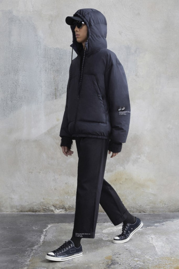 Fotoservizio/SS 2022/WOMEN/SFILATA/MONCLER/DP2/27