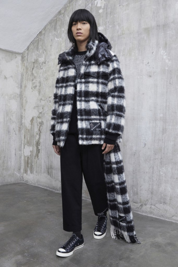 Fotoservizio/SS 2022/WOMEN/SFILATA/MONCLER/DP2/40