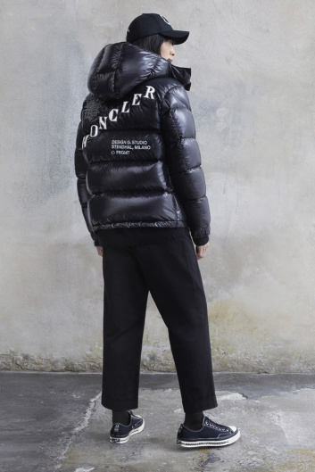 Fotoservizio/SS 2022/WOMEN/SFILATA/MONCLER/DP2/42