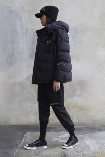 Fotoservizio/SS 2022/WOMEN/SFILATA/MONCLER/DP2/37