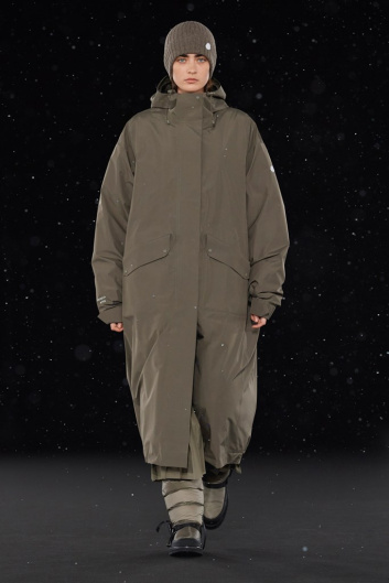 Fotoservizio/SS 2022/WOMEN/SFILATA/MONCLER/DP2/53