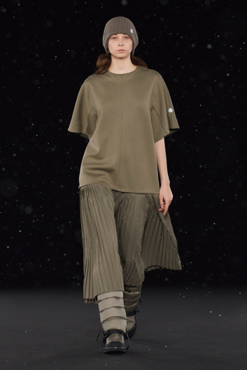 Fotoservizio/SS 2022/WOMEN/SFILATA/MONCLER/DP2/56