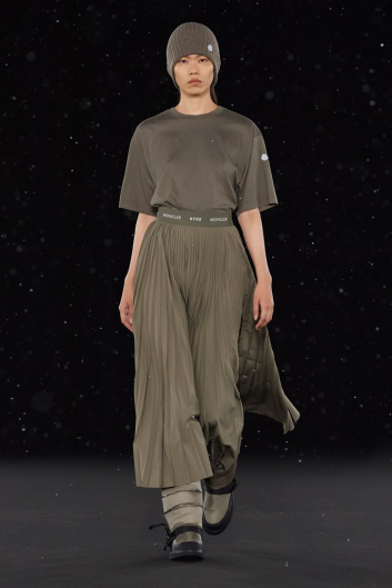 Fotoservizio/SS 2022/WOMEN/SFILATA/MONCLER/DP2/57