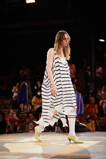 Fotoservizio/SS 2022/WOMEN/SFILATA/MARNI/DP2/7