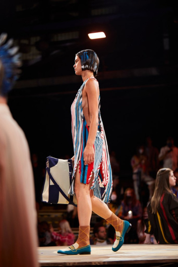 Fotoservizio/SS 2022/WOMEN/SFILATA/MARNI/DP2/11