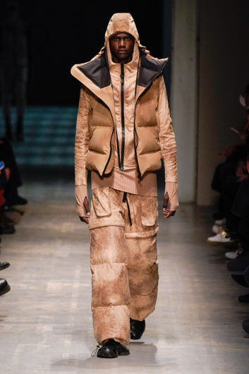 Fotoservizio/FW 22-23/MEN/SFILATA/JUSTIN GALL/DP2/0