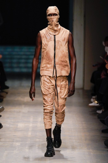 Fotoservizio/FW 22-23/MEN/SFILATA/JUSTIN GALL/DP2/1