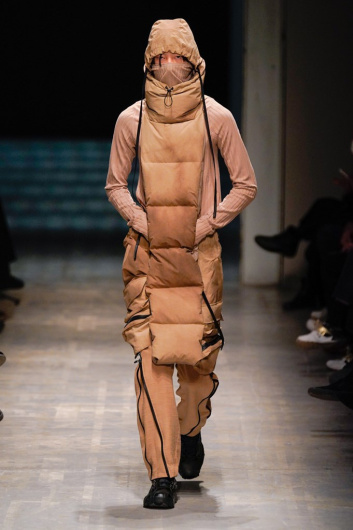 Fotoservizio/FW 22-23/MEN/SFILATA/JUSTIN GALL/DP2/2