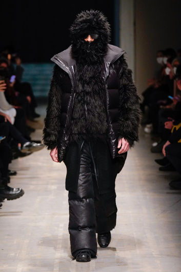 Fotoservizio/FW 22-23/MEN/SFILATA/JUSTIN GALL/DP2/9
