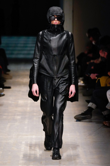 Fotoservizio/FW 22-23/MEN/SFILATA/JUSTIN GALL/DP2/3