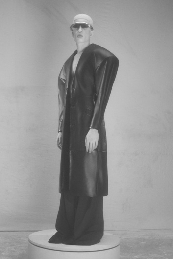 Fotoservizio/FW 22-23/MEN/PRESENTAZIONE/HAN KJØBENHAVN/DP2/1