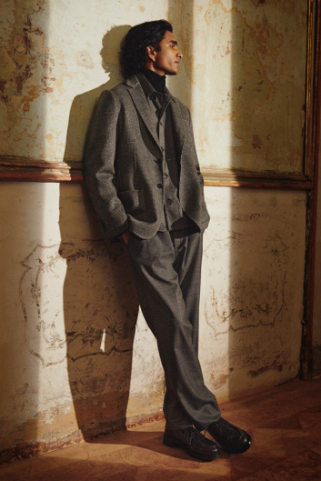 Fotoservizio/FW 22-23/MEN/PRESENTAZIONE/BRIONI/DP2/2