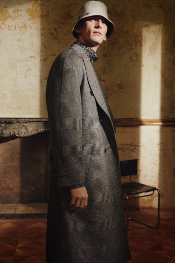 Fotoservizio/FW 22-23/MEN/PRESENTAZIONE/BRIONI/DP2/0