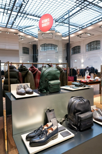 Fotoservizio/FW 22-23/MEN/PRESENTAZIONE/KITON/DP2/2