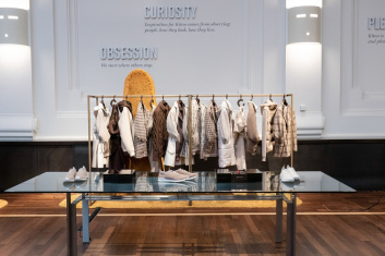 Fotoservizio/FW 22-23/MEN/PRESENTAZIONE/KITON/DP2/3