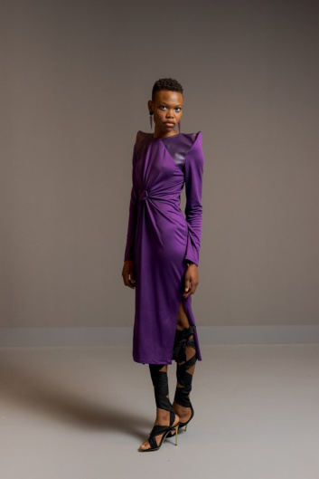 Fotoservizio/FW 22-23/WOMEN/SFILATA/WE ARE MADE IN ITALY (BLACK LIVES MATTER IN ITALIAN FASHION - COLLECTIVE)/DP2/16