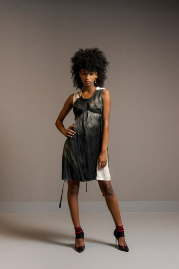 Fotoservizio/FW 22-23/WOMEN/SFILATA/WE ARE MADE IN ITALY (BLACK LIVES MATTER IN ITALIAN FASHION - COLLECTIVE)/DP2/24