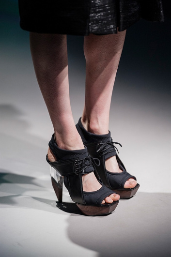 Fotoservizio/SS 2016/WOMEN/KRIZIA/DP2/3