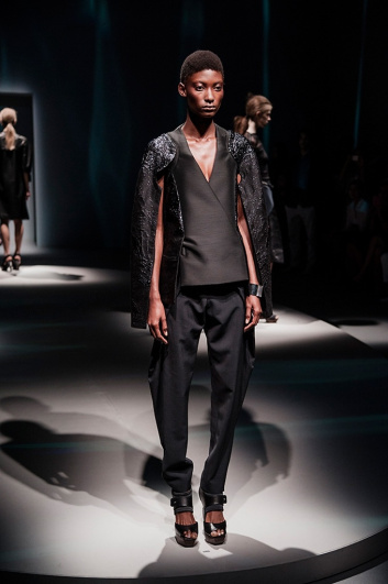 Fotoservizio/SS 2016/WOMEN/KRIZIA/DP2/4