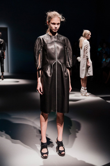 Fotoservizio/SS 2016/WOMEN/KRIZIA/DP2/7