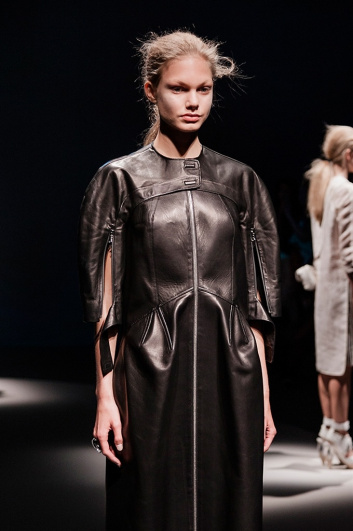 Fotoservizio/SS 2016/WOMEN/KRIZIA/DP2/8
