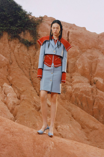 Fotoservizio/FW 22-23/WOMEN/PRESENTAZIONE/SARAWONG/DP2/7