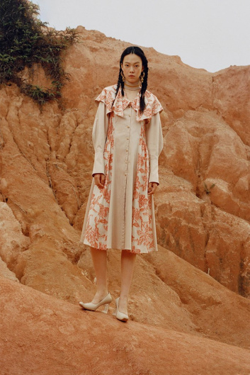 Fotoservizio/FW 22-23/WOMEN/PRESENTAZIONE/SARAWONG/DP2/15