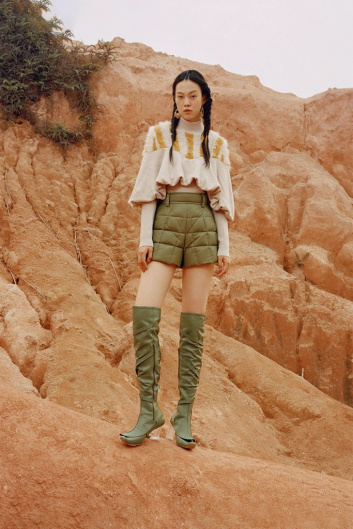 Fotoservizio/FW 22-23/WOMEN/PRESENTAZIONE/SARAWONG/DP2/29