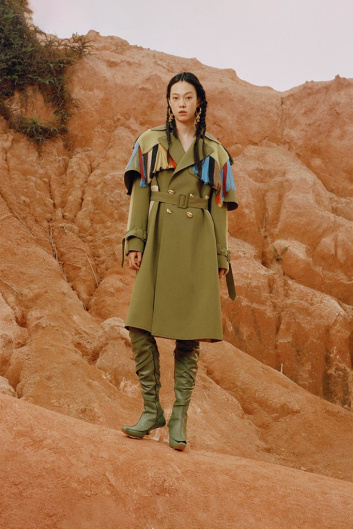 Fotoservizio/FW 22-23/WOMEN/PRESENTAZIONE/SARAWONG/DP2/30